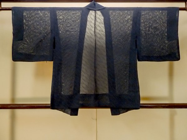 Photo2: P0602P Vintage Japanese kimono Dark Navy Blue HAORI short jacket for women / Silk. (Grade B) (2)