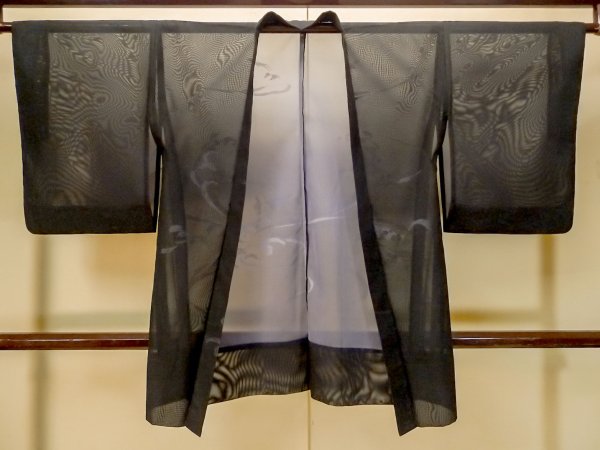 Photo1: Mint P0602Y Vintage Japanese kimono Black HAORI short jacket for women / Silk. Wave (Grade A) (1)