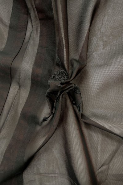 Photo8: P0602Z Vintage Japanese kimono Black HAORI short jacket for women / Silk. Flower (Grade B) (8)