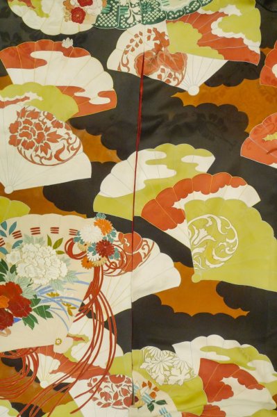 Photo6: P0616B Antique Japanese kimono Black FURISODE long-sleeved for women / Silk. Peony (Grade C) (6)