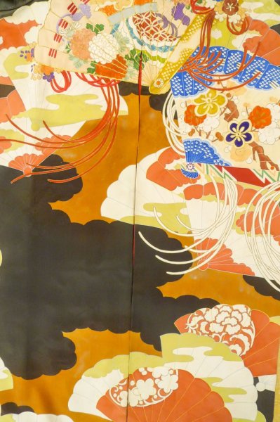 Photo7: P0616B Antique Japanese kimono Black FURISODE long-sleeved for women / Silk. Peony (Grade C) (7)