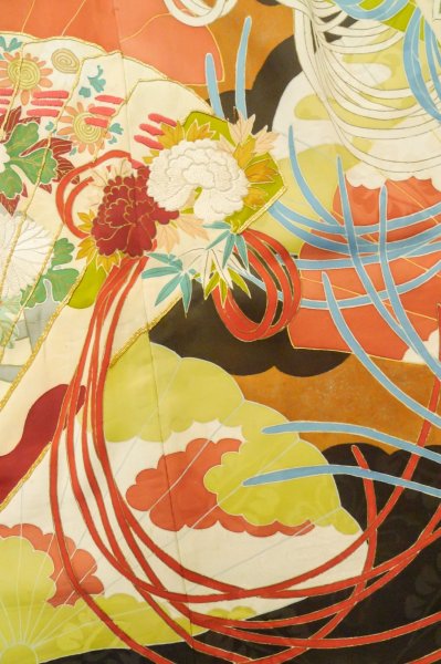 Photo14: P0616B Antique Japanese kimono Black FURISODE long-sleeved for women / Silk. Peony (Grade C) (14)