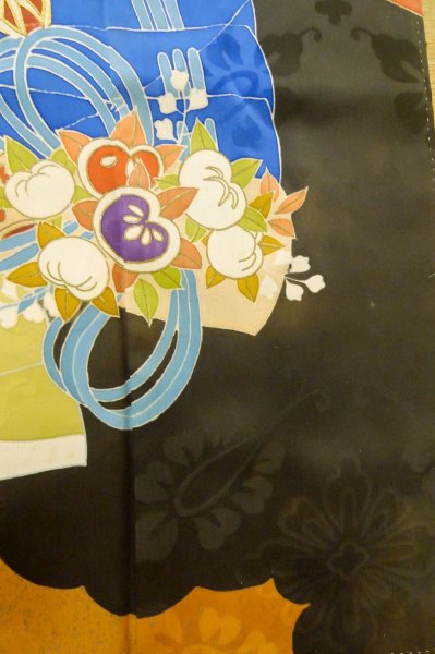 Photo16: P0616B Antique Japanese kimono Black FURISODE long-sleeved for women / Silk. Peony (Grade C) (16)