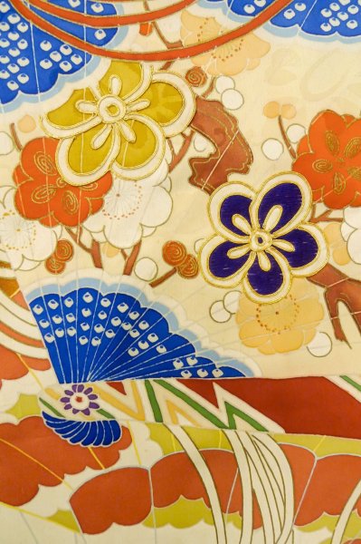 Photo19: P0616B Antique Japanese kimono Black FURISODE long-sleeved for women / Silk. Peony (Grade C) (19)