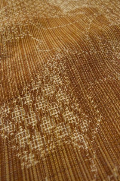 Photo10: P0616E Vintage Japanese kimono Pale Brown TSUMUGI pongee for women / Silk. Flower (Grade D) (10)