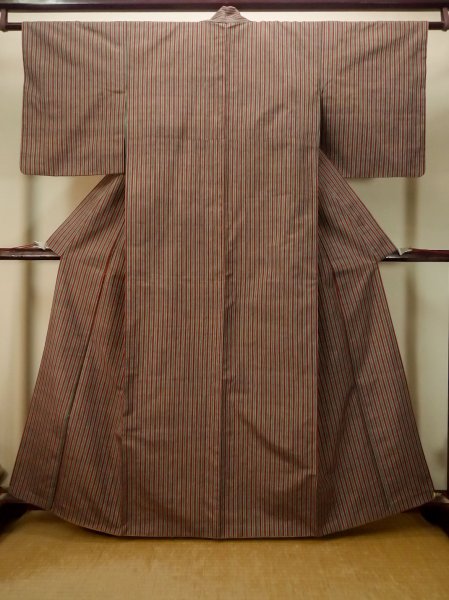 Photo2: P0616F Vintage Japanese kimono Black TSUMUGI pongee for women / Silk. Stripes (Grade B) (2)