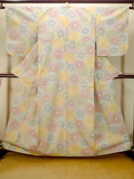 Photo2: P0616I Vintage Japanese kimono Pale Multi Color TSUMUGI pongee for women / Silk. Chrysanthemum (Grade C) (2)