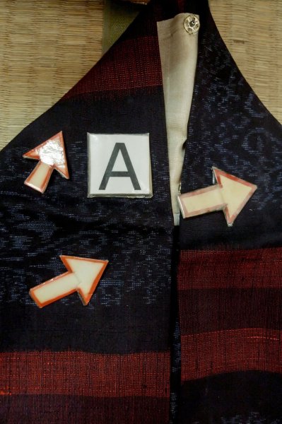 Photo14: P0616J Vintage Japanese kimono Black TSUMUGI pongee for women / Silk. Line (Grade B) (14)