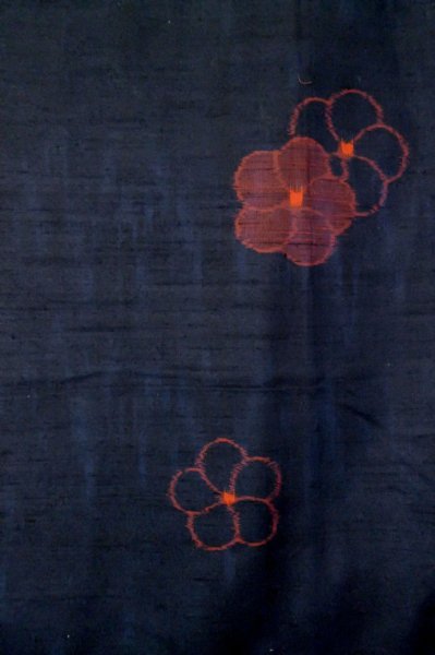 Photo5: P0616M Vintage Japanese kimono Dark Indigo Blue TSUMUGI pongee for women / Silk. UME plum bloom (Grade B) (5)