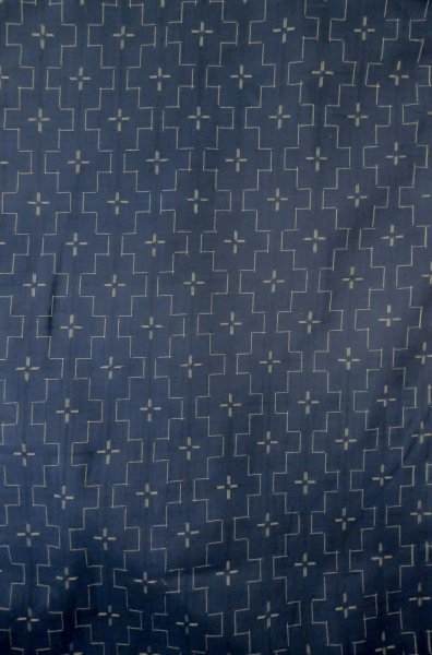 Photo4: P0616O Vintage Japanese kimono Navy Blue TSUMUGI pongee for women / Silk. Geometrical pattern (Grade C) (4)