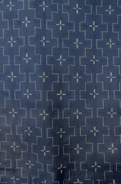 Photo6: P0616O Vintage Japanese kimono Navy Blue TSUMUGI pongee for women / Silk. Geometrical pattern (Grade C) (6)