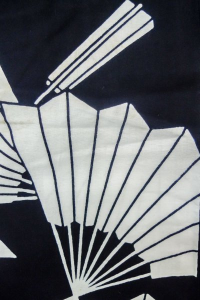 Photo5: P0616Y Vintage Japanese kimono Indigo Blue YUKATA summer(made in Japan) for women / Cotton. Folding fan (Grade C) (5)