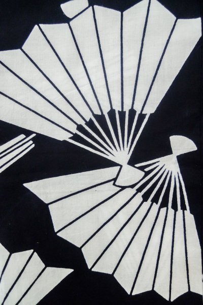 Photo7: P0616Y Vintage Japanese kimono Indigo Blue YUKATA summer(made in Japan) for women / Cotton. Folding fan (Grade C) (7)