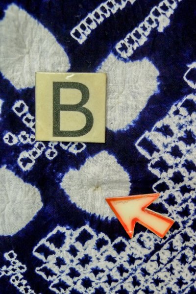 Photo12: P0617B Vintage Japanese kimono Indigo Blue YUKATA summer(made in Japan) for women / Cotton. Flower (Grade C) (12)
