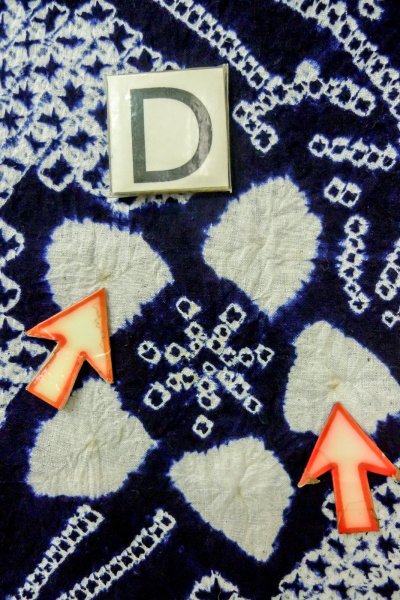 Photo14: P0617B Vintage Japanese kimono Indigo Blue YUKATA summer(made in Japan) for women / Cotton. Flower (Grade C) (14)