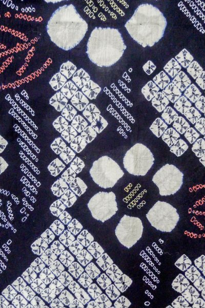 Photo4: P0617C Vintage Japanese kimono Indigo Blue YUKATA summer(made in Japan) for women / Cotton. Flower (Grade C) (4)