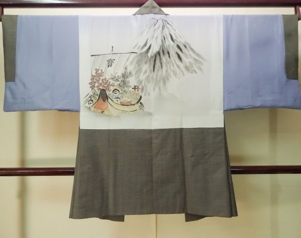 Photo3: P0708A Vintage Japanese kimono Dark Brownish Gray Men's Haori for men / Silk. Tortoise-shell pattern(Hexagonal pattern) (Grade C) (3)