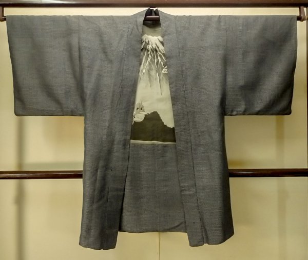 Photo1: P0708I Vintage Japanese kimono Bluish Gray Men's Haori for men / Silk. Abstract pattern (Grade D) (1)