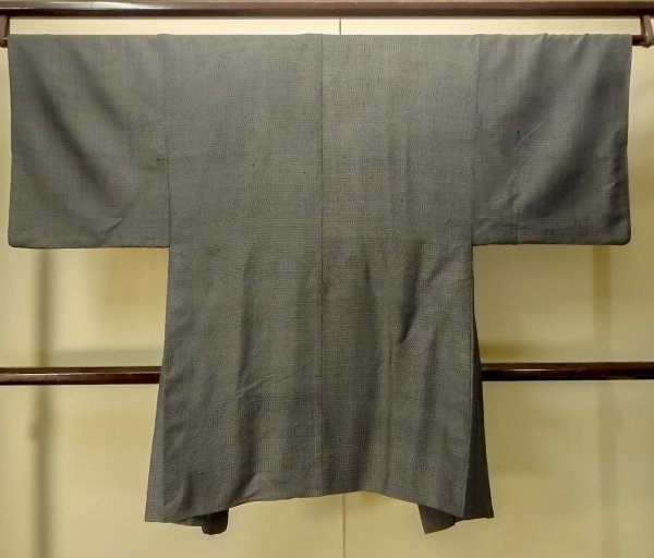 Photo2: P0708I Vintage Japanese kimono Bluish Gray Men's Haori for men / Silk. Abstract pattern (Grade D) (2)