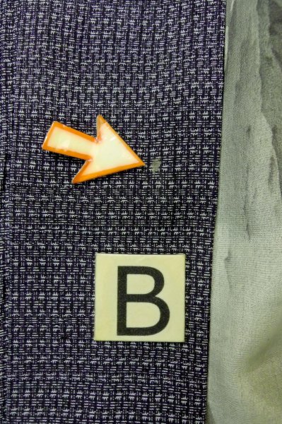 Photo18: P0708I Vintage Japanese kimono Bluish Gray Men's Haori for men / Silk. Abstract pattern (Grade D) (18)