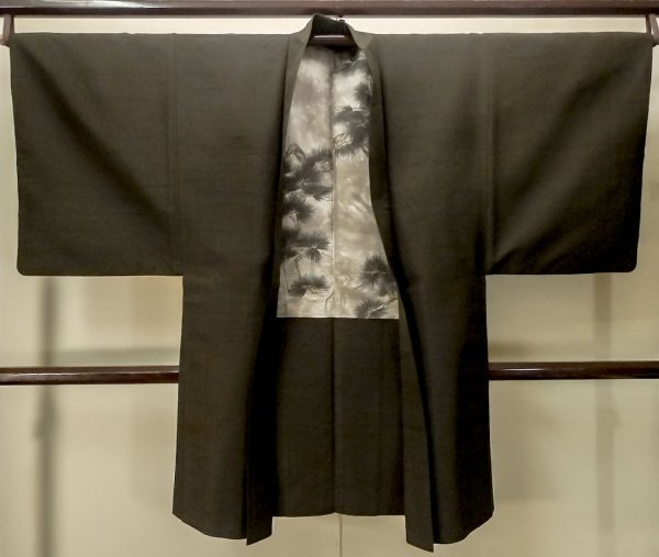 Photo1: P0708J Vintage Japanese kimono Dark Brown Men's Haori for men / Silk. (Grade B) (1)