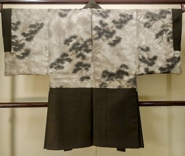 Photo3: P0708J Vintage Japanese kimono Dark Brown Men's Haori for men / Silk. (Grade B) (3)