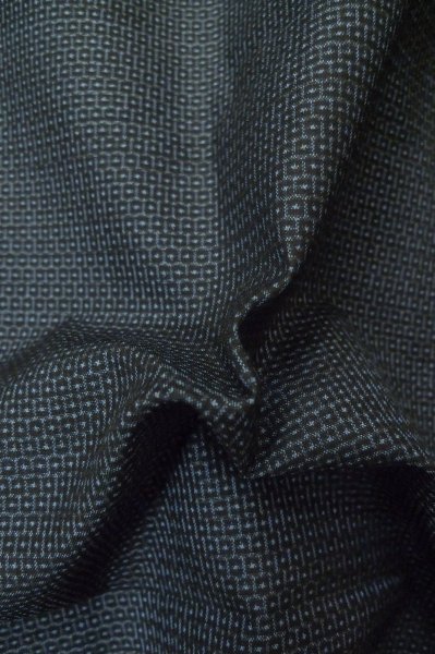 Photo9: P0708Q Vintage Japanese kimono Dark Navy Blue Men's Haori for men / Silk. Tortoise-shell pattern(Hexagonal pattern) (Grade B) (9)