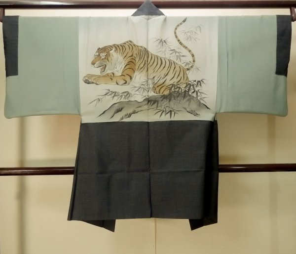 Photo3: Mint P0708S Vintage Japanese kimono Dark Navy Blue OSHIMA-TSUMUGI for men / Silk. Tortoise-shell pattern(Hexagonal pattern) (Grade A) (3)