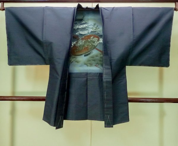 Photo1: Mint P0709B Vintage Japanese kimono Dark Navy Blue OSHIMA-TSUMUGI for men / Silk. Geometrical pattern (Grade A+) (1)