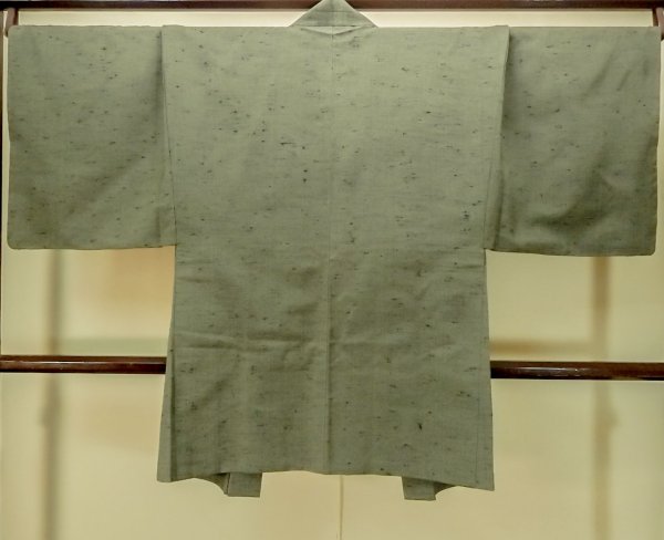 Photo2: P0709C Vintage Japanese kimono Dark Greenish Gray Men's Haori for men / Silk. (Grade A) (2)