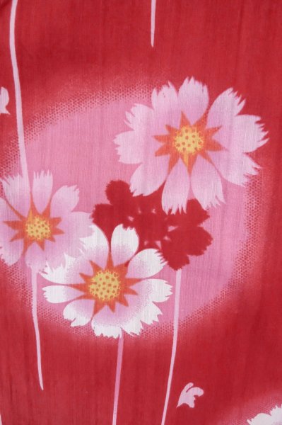 Photo6: P0722G Used Japanese kimono Vivid Red YUKATA summer(made in Other than Japan) for women / Cotton., Cosmos pattern (Grade B) (6)