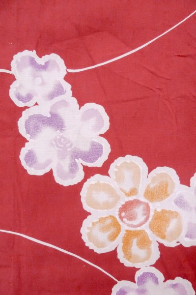 Photo6: P0722H Used Japanese kimono Red YUKATA summer(made in Other than Japan) for women / Cotton. Flower (Grade B) (6)