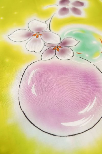 Photo8: P0722I Used Japanese kimono Grayish Yellow YUKATA summer(made in Other than Japan) for women / Cotton. Flower, Soap Bubbles pattern (Grade B) (8)