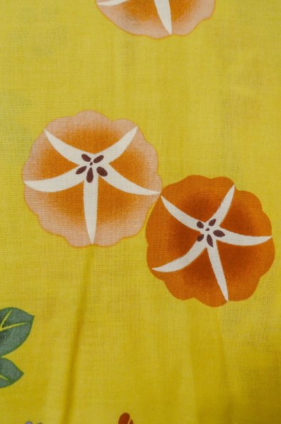 Photo7: P0722J Used Japanese kimono Vivid Yellow YUKATA summer(made in Other than Japan) for women / Cotton. Flower, Morning Glories, Fan Pattern (Grade B) (7)