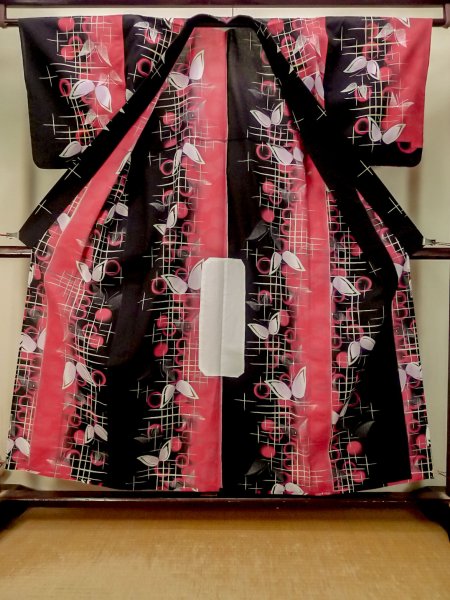 Photo3: Mint P0722M Used Japanese kimono Black YUKATA summer(made in Other than Japan) for women / Cotton. Butterfly (Grade A) (3)