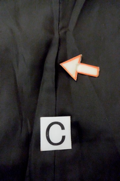 Photo9: P0722S Vintage Japanese kimono Black MONTSUKI crests for men / Silk. (Grade D) (9)