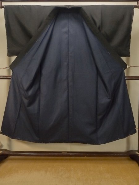 Photo2: Mint P0722X Vintage Japanese kimono Black MONTSUKI crests for men / Silk. (Grade A+) (2)