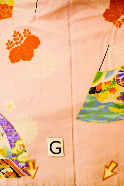 Photo29: P0731R Antique Japanese kimono Pink JUBAN undergarment for women / Silk. SAKURA cherry blossom, Upper body: cotton, Sleeves: silk (Grade D) (29)