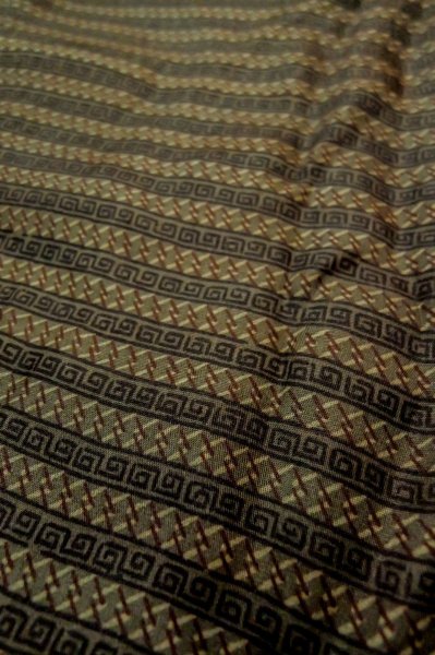 Photo8: P0731U Vintage Japanese kimono Brown Men's Juban for men / Silk. Stripes (Grade B) (8)