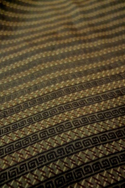 Photo9: P0731U Vintage Japanese kimono Brown Men's Juban for men / Silk. Stripes (Grade B) (9)