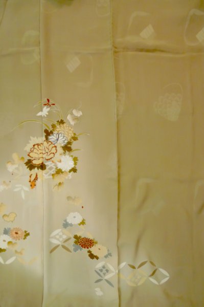 Photo3: P0731V Antique Japanese kimono Pale Brown TOMESODE formal for women / Silk. Peony, Based woven pattern: Shellfish, Letters of  Incense game (Grade B) (3)