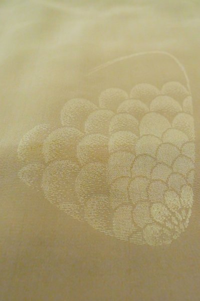 Photo11: P0731V Antique Japanese kimono Pale Brown TOMESODE formal for women / Silk. Peony, Based woven pattern: Shellfish, Letters of  Incense game (Grade B) (11)