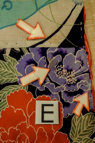 Photo18: P0731X Antique Japanese kimono Black JUBAN undergarment for women / Silk. Flower, Lightweight silk crepe fabric. Discolored all over. (Grade C) (18)