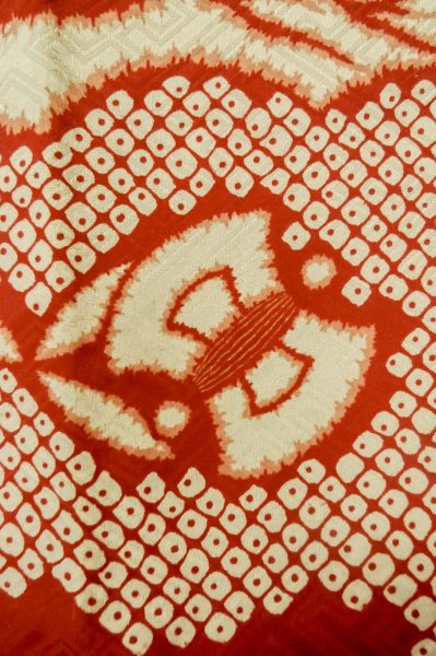 Photo7: P0731Z Antique Japanese kimono Light Ivory JUBAN undergarment for women / Silk. Pine tree/branch/needle (Grade C) (7)