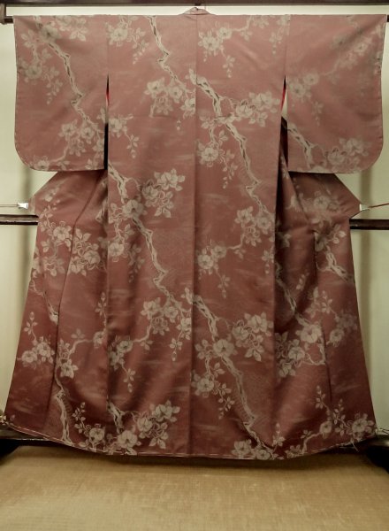 Photo1: P0801A Antique Japanese kimono Dark Red ORI woven for women / Silk. Flower (Grade C) (1)