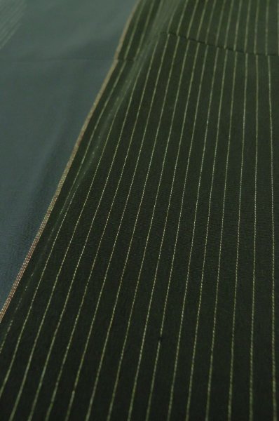 Photo8: P0801B Antique Japanese kimono Dark Navy Blue ORI woven for women / Silk. Stripes (Grade B) (8)