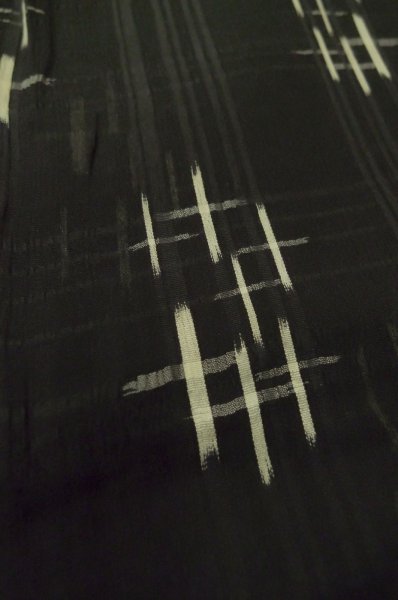 Photo8: P0801C Antique Japanese kimono Black HITOE unlined for women / Silk. Parallel Cross (Grade D) (8)