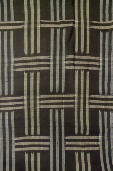 Photo4: Mint P0801E Vintage Japanese kimono Black TSUMUGI pongee for women / Silk. Plaid Checks (Grade A) (4)