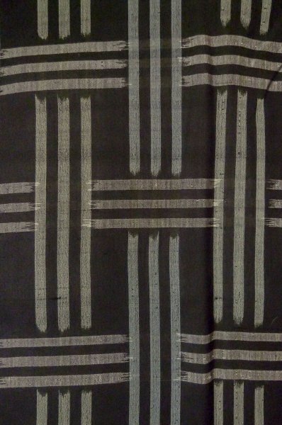 Photo7: Mint P0801E Vintage Japanese kimono Black TSUMUGI pongee for women / Silk. Plaid Checks (Grade A) (7)