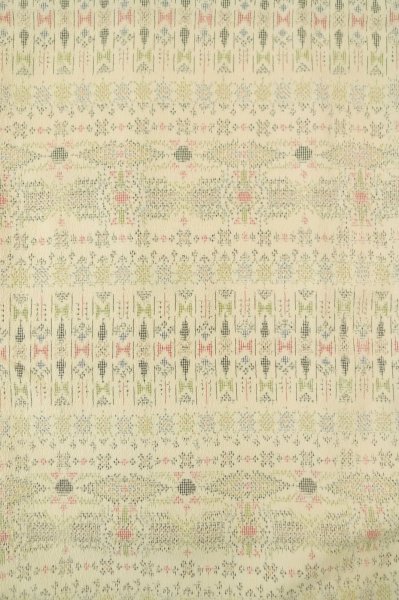 Photo4: P0818B Vintage Japanese kimono Ivory ORI woven for women / Silk. Geometrical pattern (Grade B) (4)